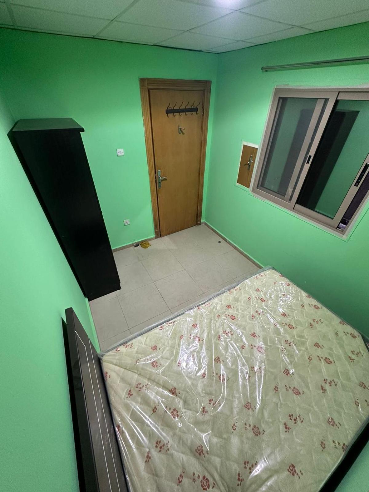 Ready To Rent Partitions Bed Spaces & Capsule hotel Dubai