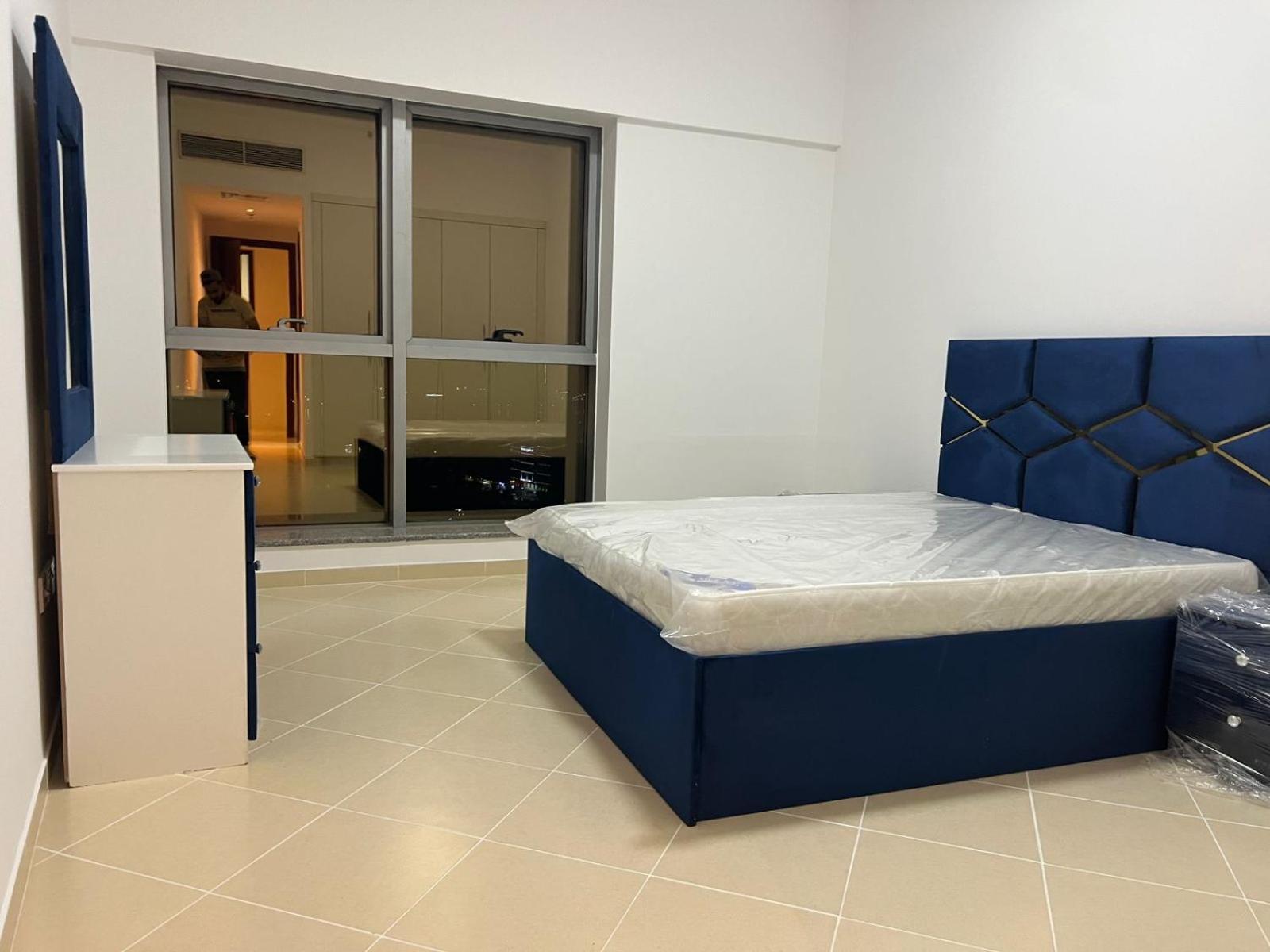 Capsule hotel Ready To Rent Partitions Bed Spaces & *