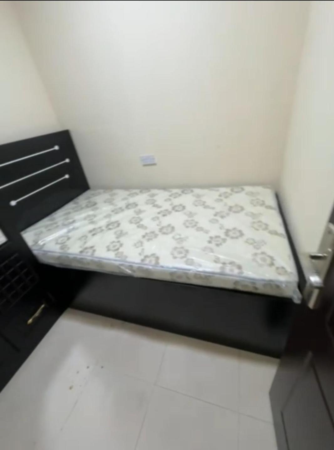 Ready To Rent Partitions Bed Spaces & Dubai